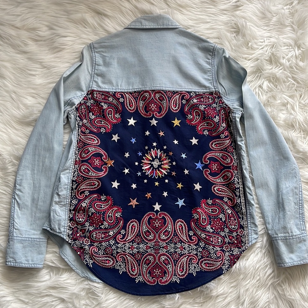 Free People Bandana Bandit Denim Shirt Button-Down Top Size XS - Picture 9 of 13
